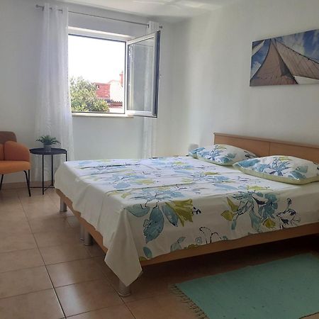 Apartment Zlata 라브 외부 사진