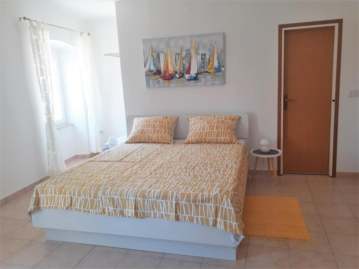 Apartment Zlata 라브 외부 사진