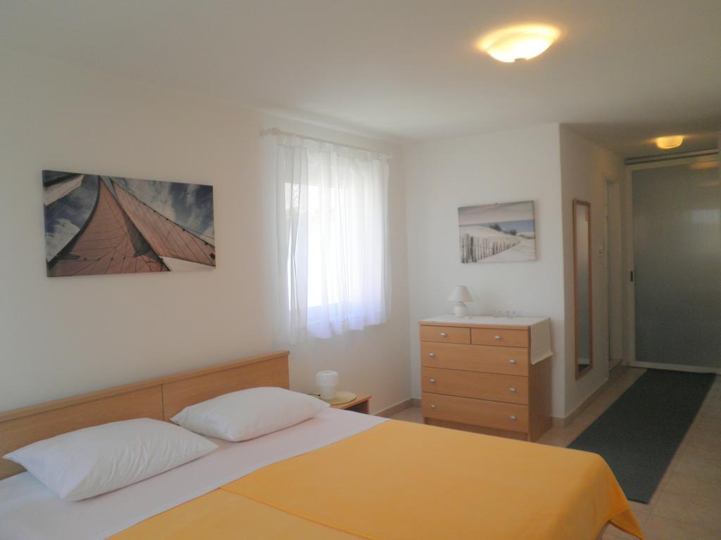 Apartment Zlata 라브 외부 사진