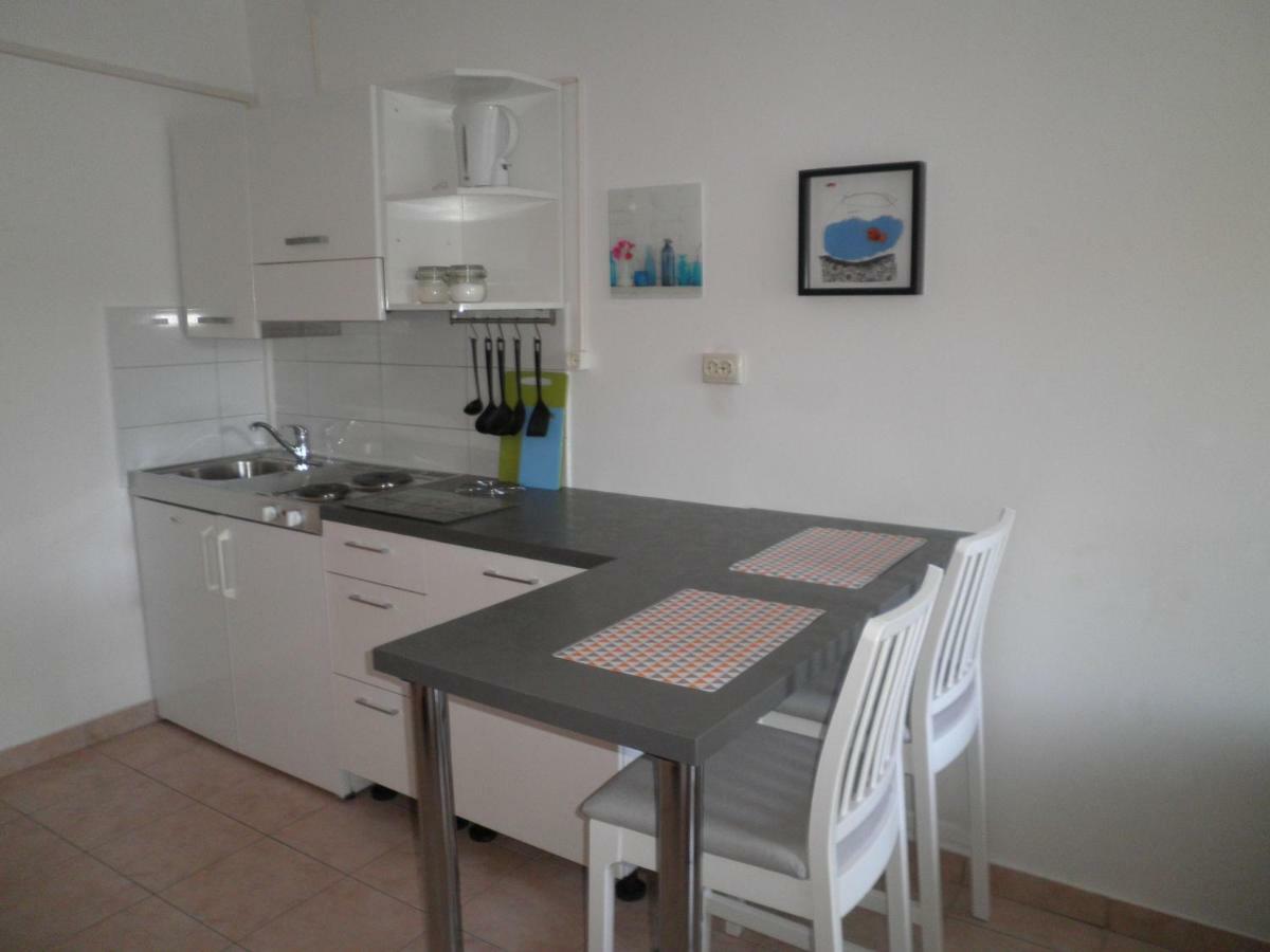 Apartment Zlata 라브 외부 사진