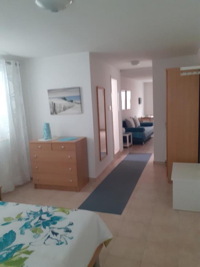 Apartment Zlata 라브 외부 사진